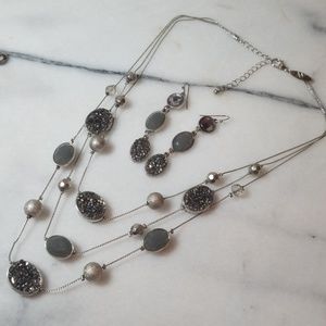 Necklace and earring set